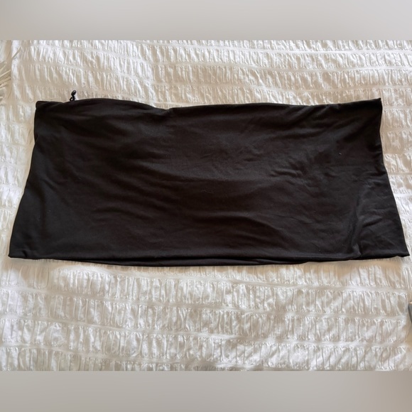 Beyond Yoga Accessories - Beyond Yoga Black Infinity Scarf with Pocket